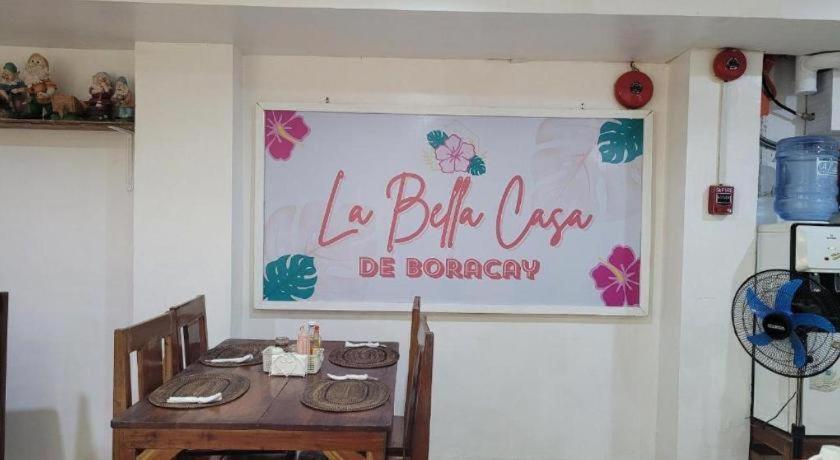 La Bella Casa Boracay Hotel 2*
