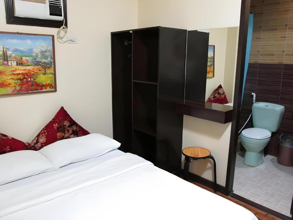 La Bella Casa Boracay Hotel 2*