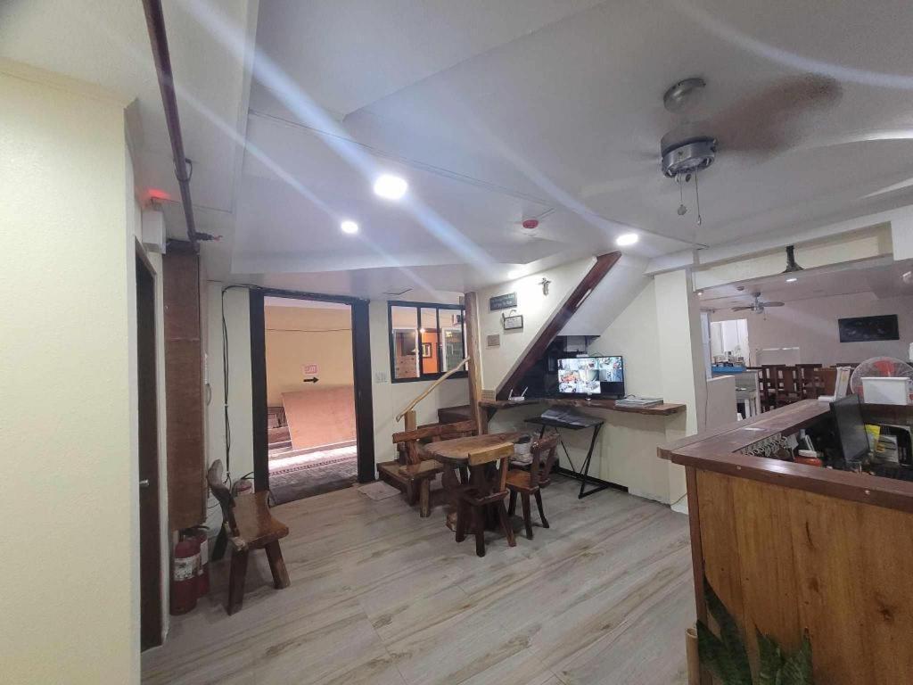 La Bella Casa Boracay Hotel 2*